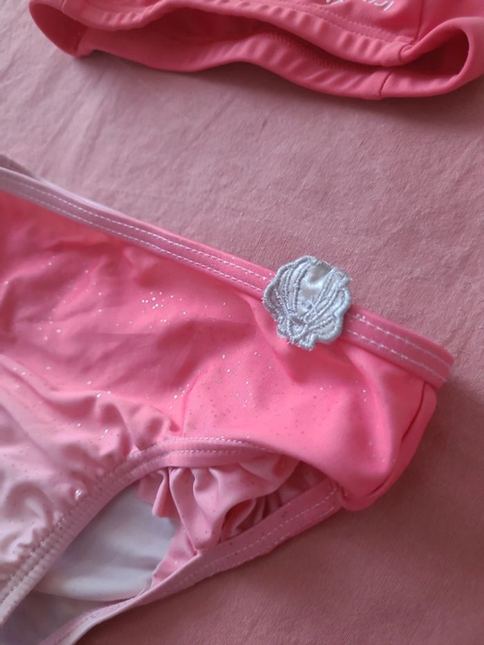 Maillot de bain avec bonnet de bain - photo numéro 2