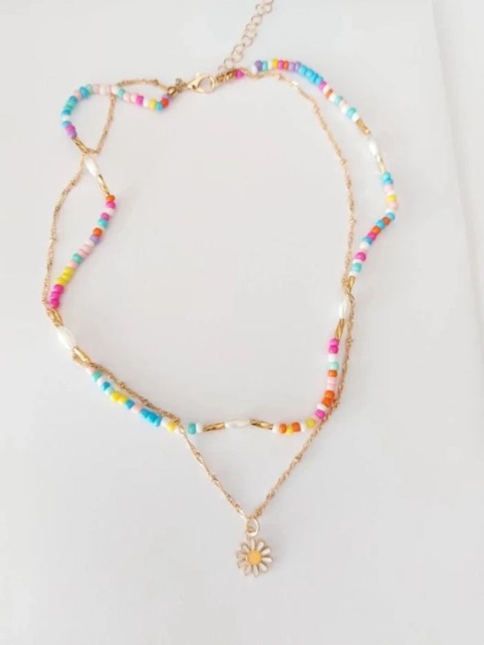 Collier multirangs, perles multicolore, pendentif fleurs, tendance été 🌼 - photo numéro 2