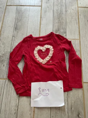 Très joli t-shirt hiver fille 8 ans