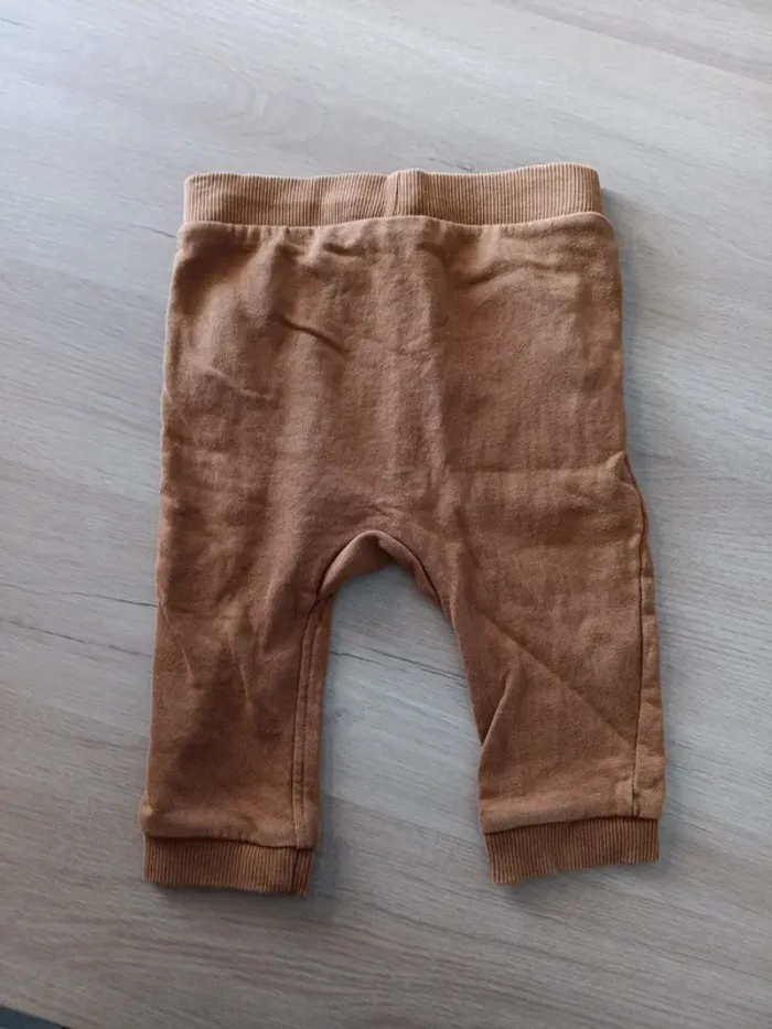 Pantalon joggings 6/9mois - photo numéro 3