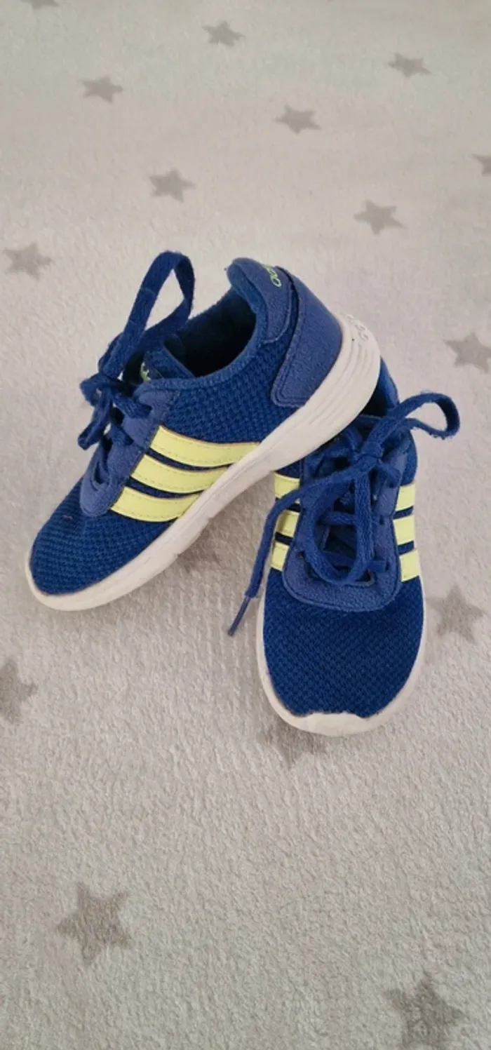 Baskets pointure 25