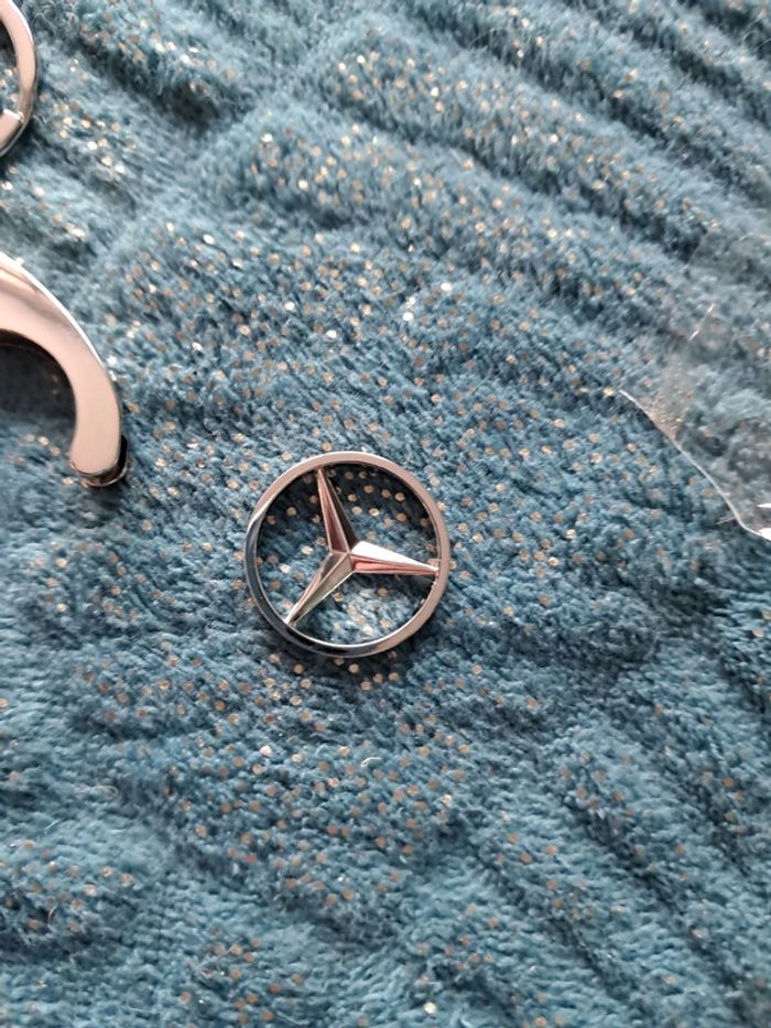 Porte clé Mercedes - photo numéro 3