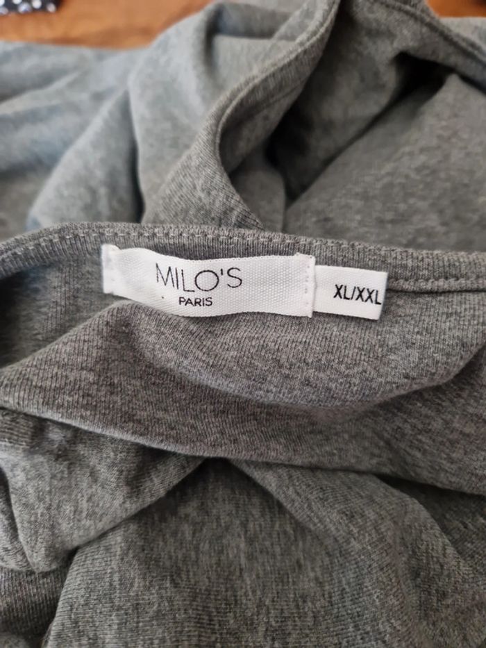 Robe grise moulante sans manche taille XL/XXL - photo numéro 2