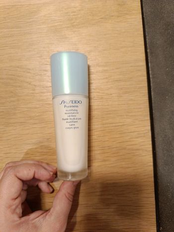 Fluide hydratant matifiant
