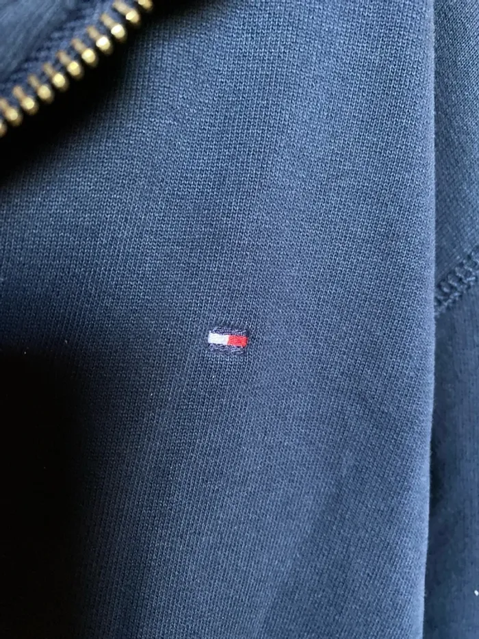Gilet zippé à capuche - photo numéro 3