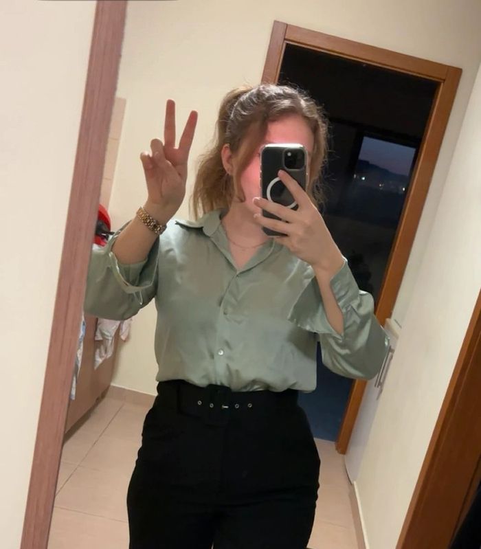 Chemise effet satin oversize vert clair Zara - photo numéro 2