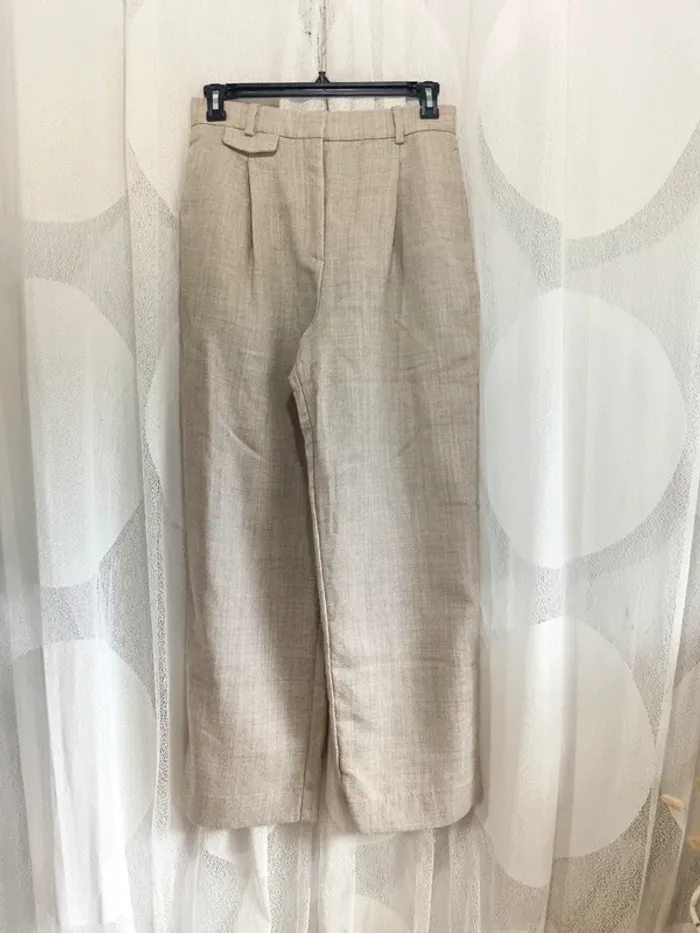 COS "Pantalon large taille haute beige" t. 38 - photo numéro 4