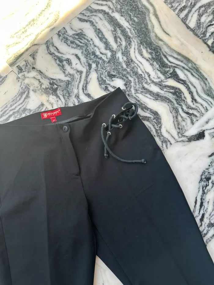 Pantalon style y2k évasé noir avec détail laçage taille 32/34 - photo numéro 3