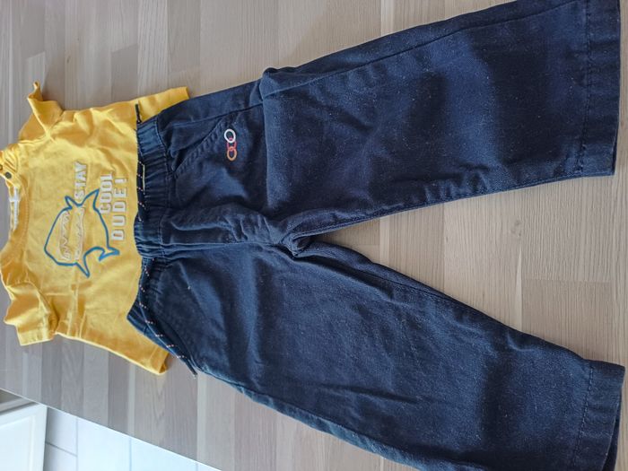 pantalon et tee shirt garçons Taille 6 mois