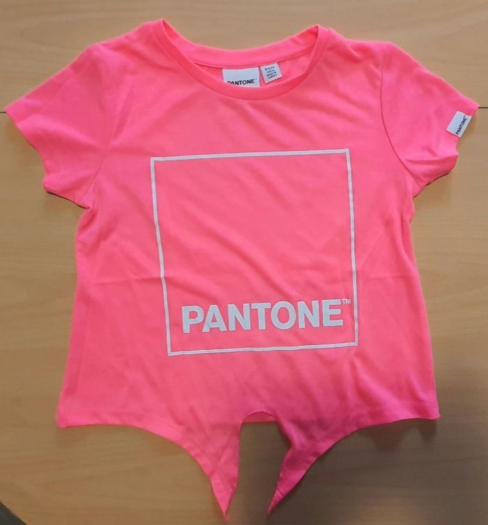 Tee-shirt Primark Pantone 8-9 ans