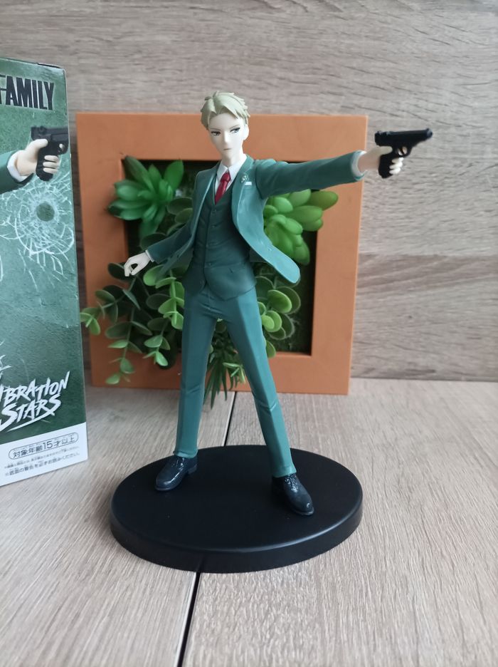 Figurine Loid Forger Spy Family banpresto vibration stars Bandai Namco - photo numéro 2
