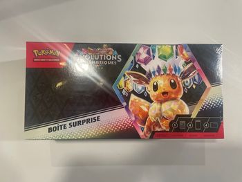 Boîte surprise évolutions prismatiques 8.5