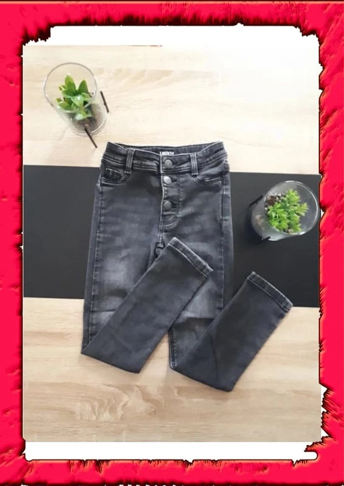 Jeans effet usé taille ajustable 6ans