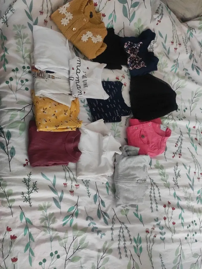 Lot de 13 pièces 4 ans TBE
