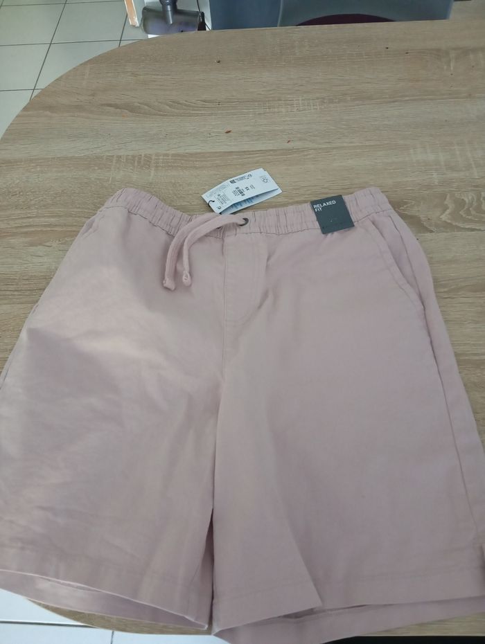 Short rose homme - photo numéro 2