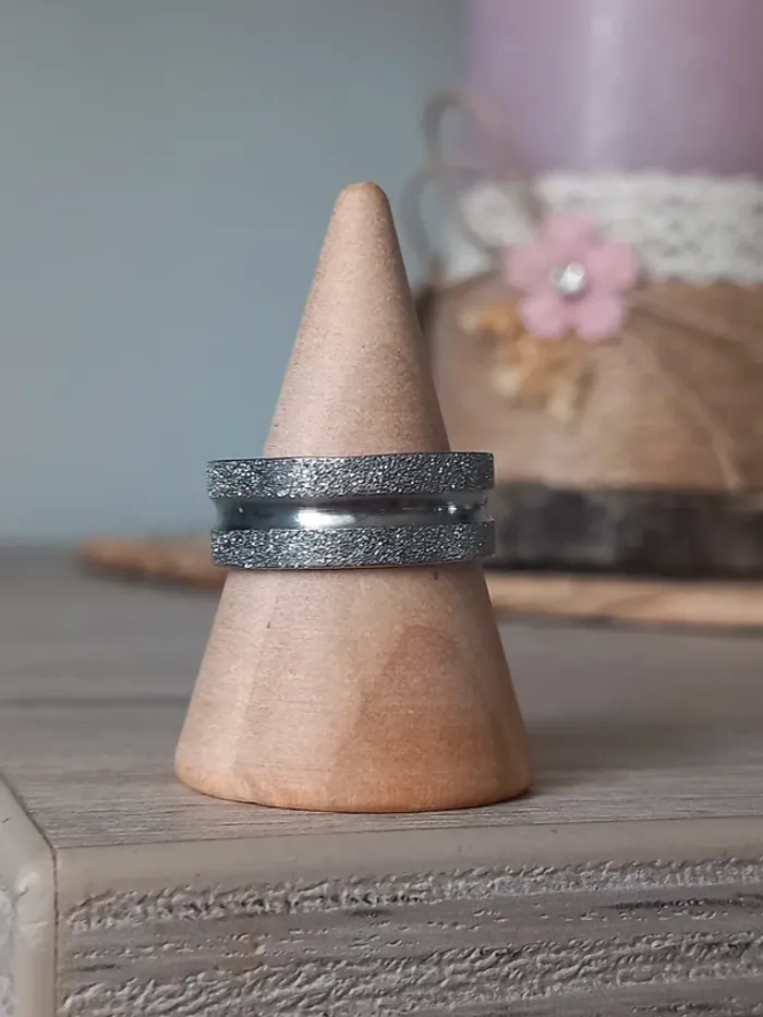 Bague en acier inoxydable taille 17 - photo numéro 2