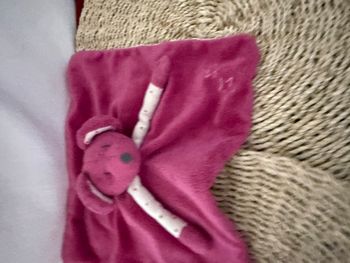 Souris OBAIBI doudou carré plat rose étoiles