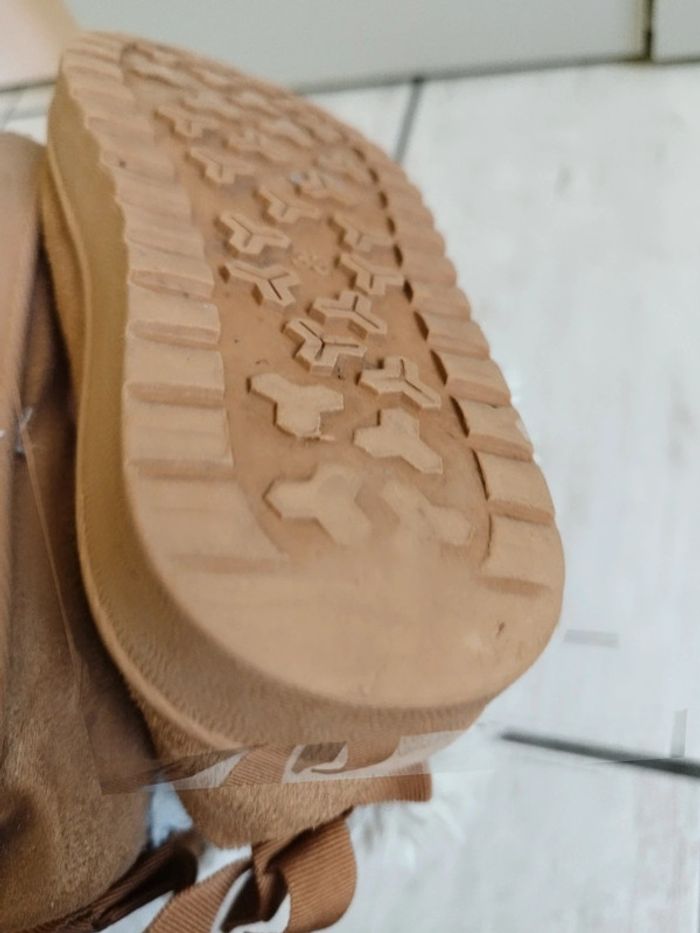 Bottes taille 33 - photo numéro 9