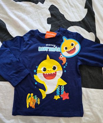 T-shirt baby shark 2ans