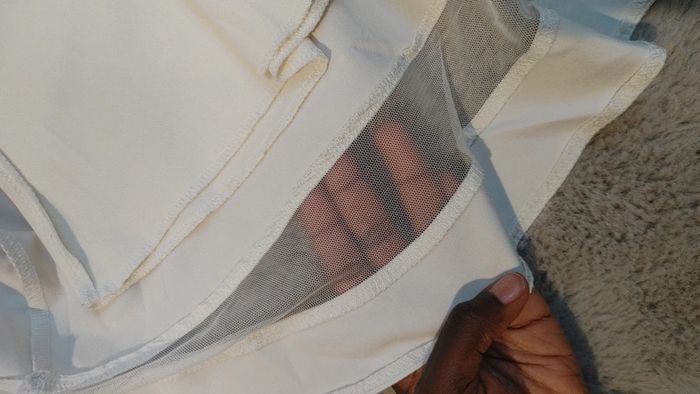 Sans manche couleur blanc cassé marque incity taille 8 ans - photo numéro 5