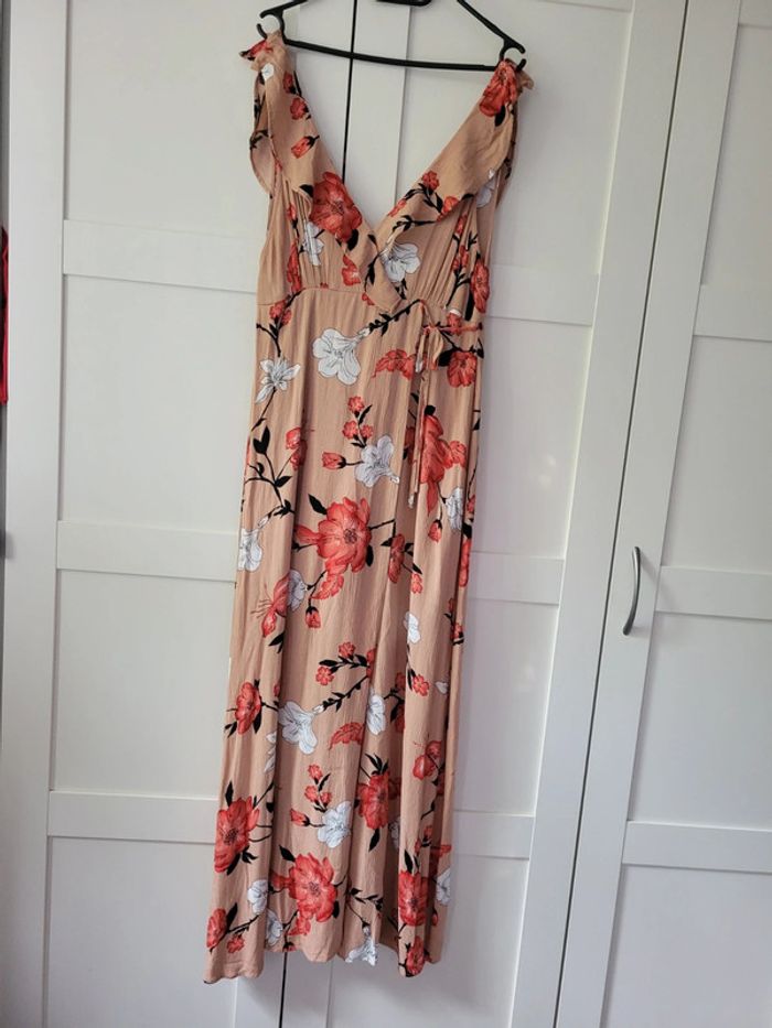 Robe longue neuve