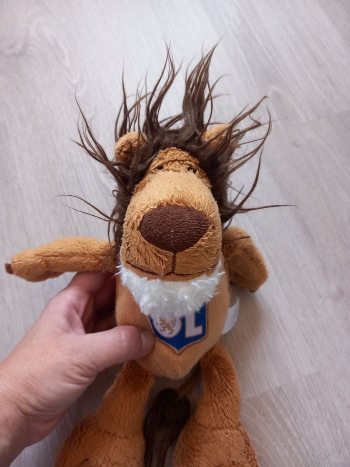 Doudou lion Olympique Lyonnais - photo numéro 2
