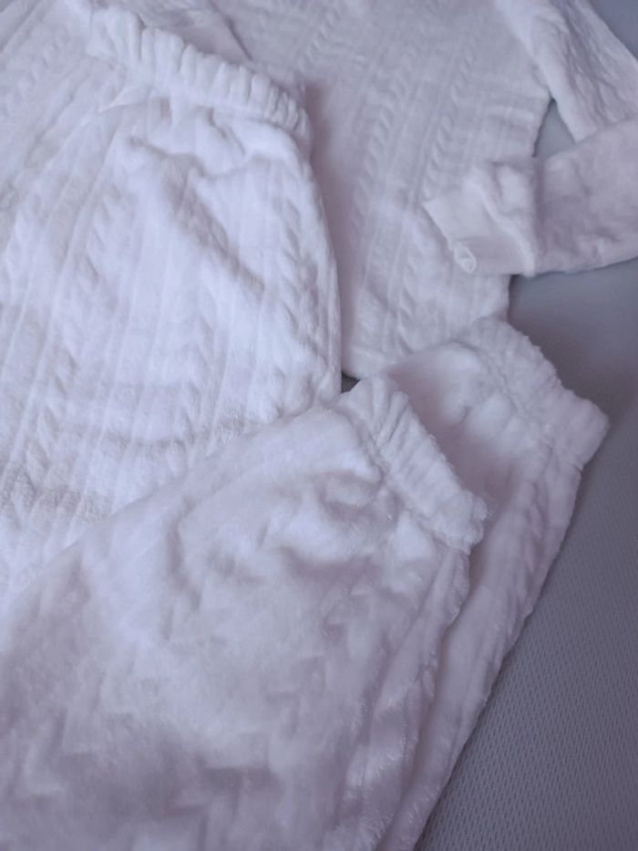 Pijama polaire blanc 32/34 - photo numéro 2