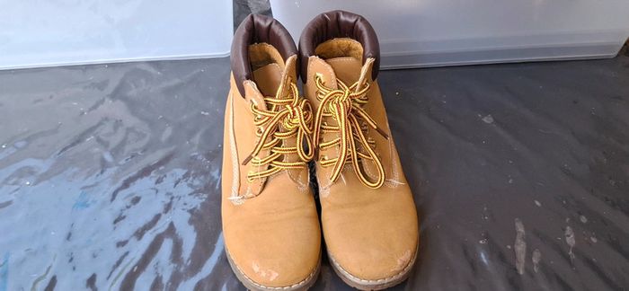 Chaussure montante