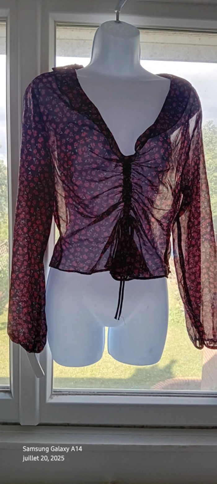 Blouse en voile col en V imprimé fleurs noir et rouge femme M bershka - photo numéro 9