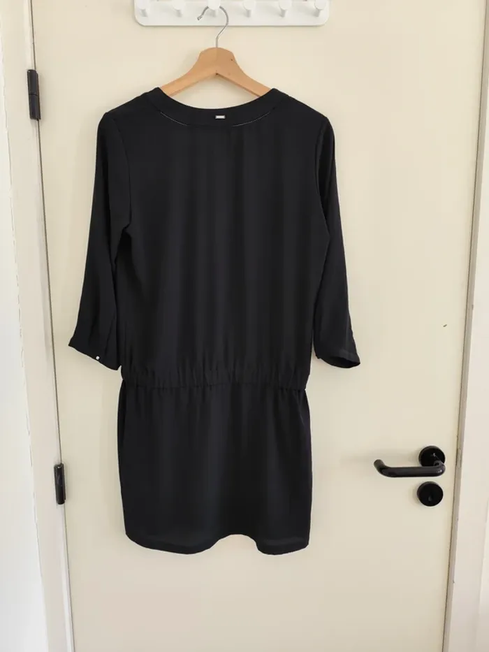 Petite robe noire classique IKKS women cache cœur et jupe portefeuille - photo numéro 8