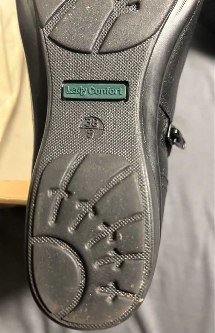 Bottines en cuir confort taille 38 neuves - photo numéro 4