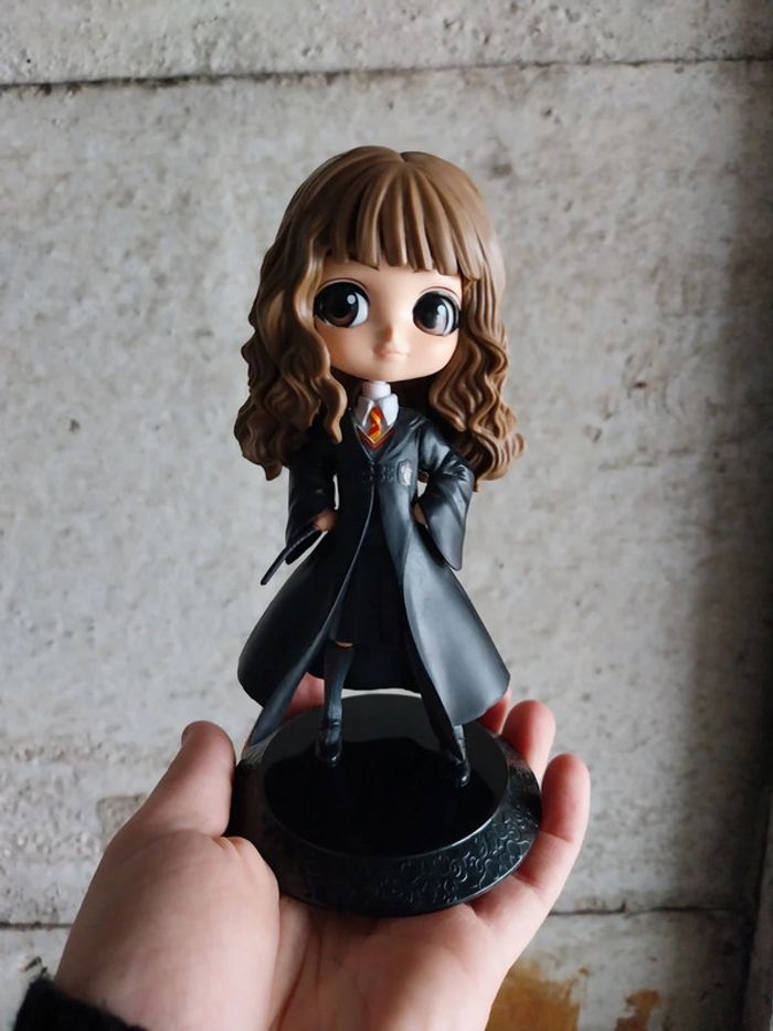 Q posket hermione