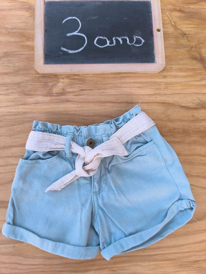 Short Verbaudet taille 3 ans très bon état