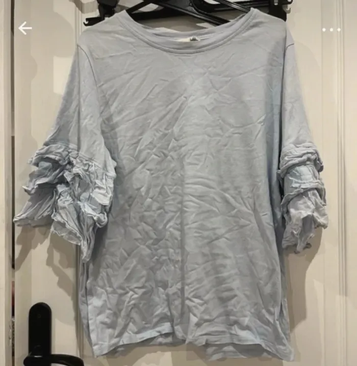 T-Shirt avec volants H&M - photo numéro 2