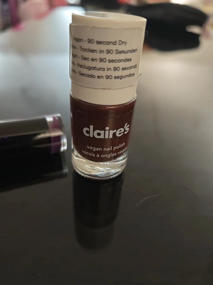 Lot rouge à lèvres et vernis à ongles violet / prune Claire's - photo numéro 2