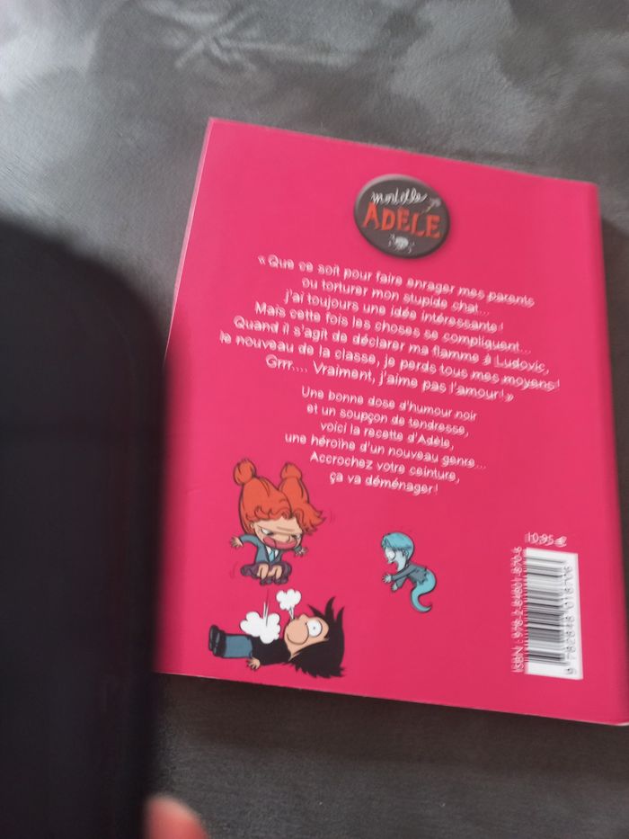 Livre bd mortelle adèle tome 4 - photo numéro 2