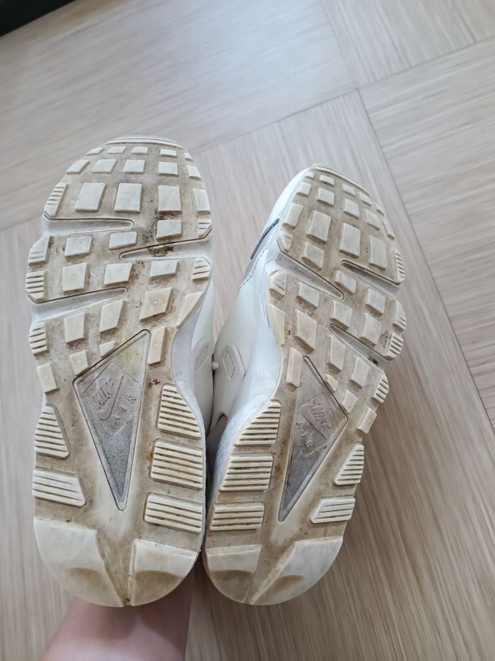 Nike Huarache beige - photo numéro 4