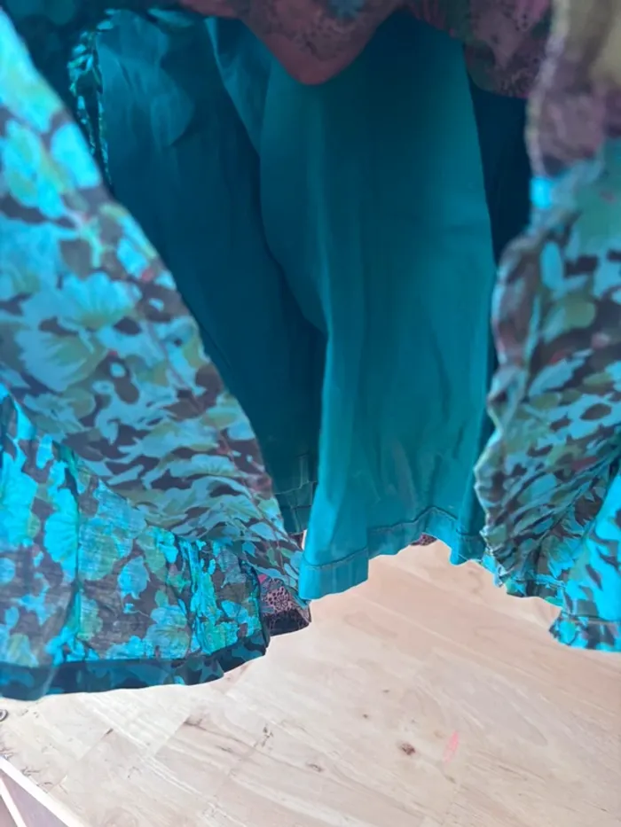 💚 Élégante robe Catimini verte à manches longues – Taille 4 ans 💚 - photo numéro 5