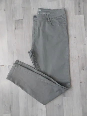 Pantalon vert kaki 65% coton