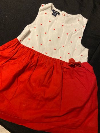 Robe rouge et blanche petits coeurs