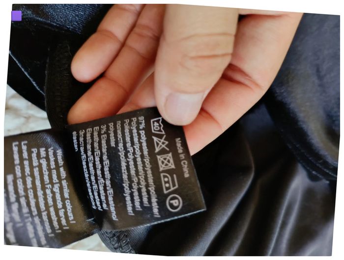Haut noir touché style velours très doux ICHI à manches courtes et col rond vintage - photo numéro 4