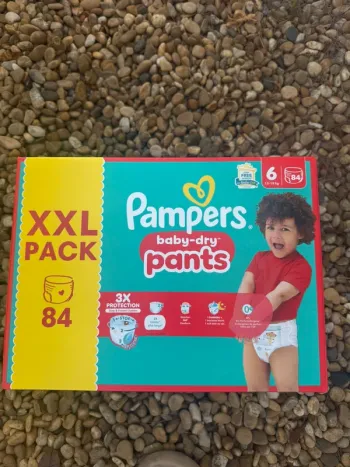Couches Pampers XXL baby dry pants taille 6