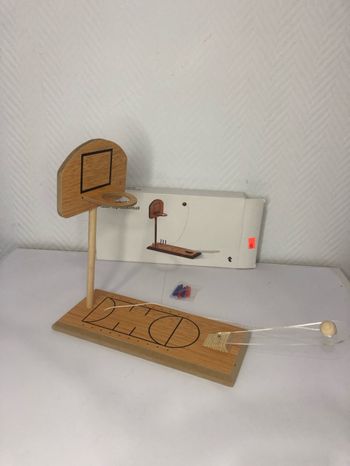 Table top basketball
