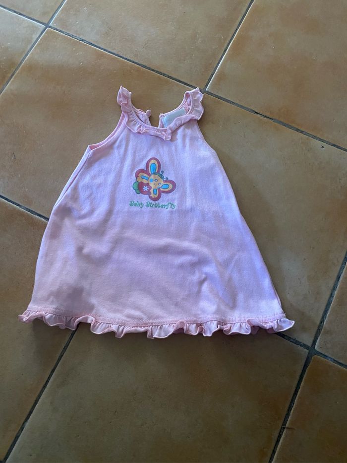 Robe Rose 6 mois kiabi bebe très bon état