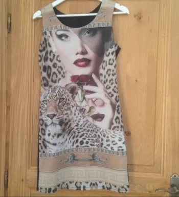 Robe visage femme originale 38/40