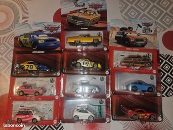 Lot 10 voitures cars disney mattel metal ,vendu uniquement en lot