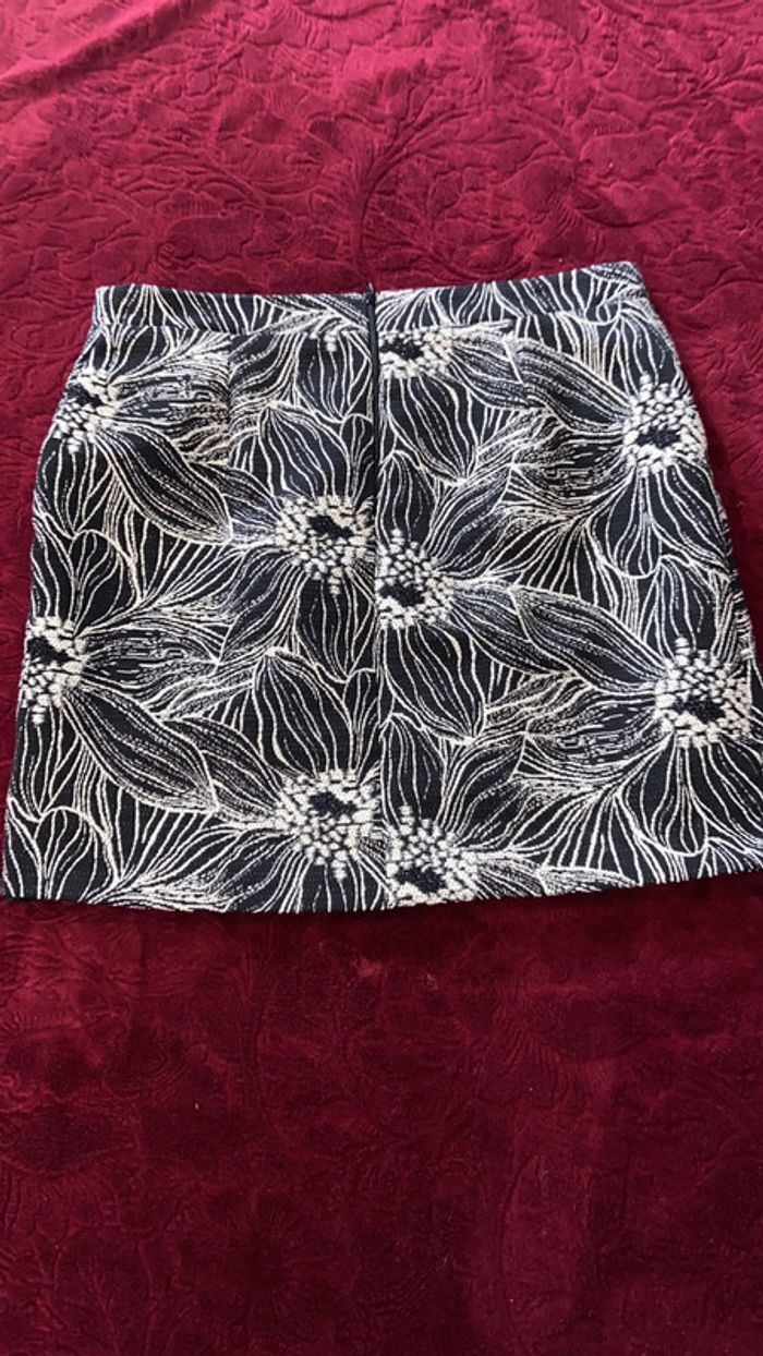 Jupe à fleurs - photo numéro 3