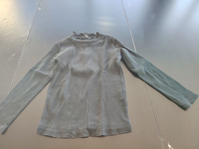 Lot t-shirt et pull à capuche - photo numéro 5