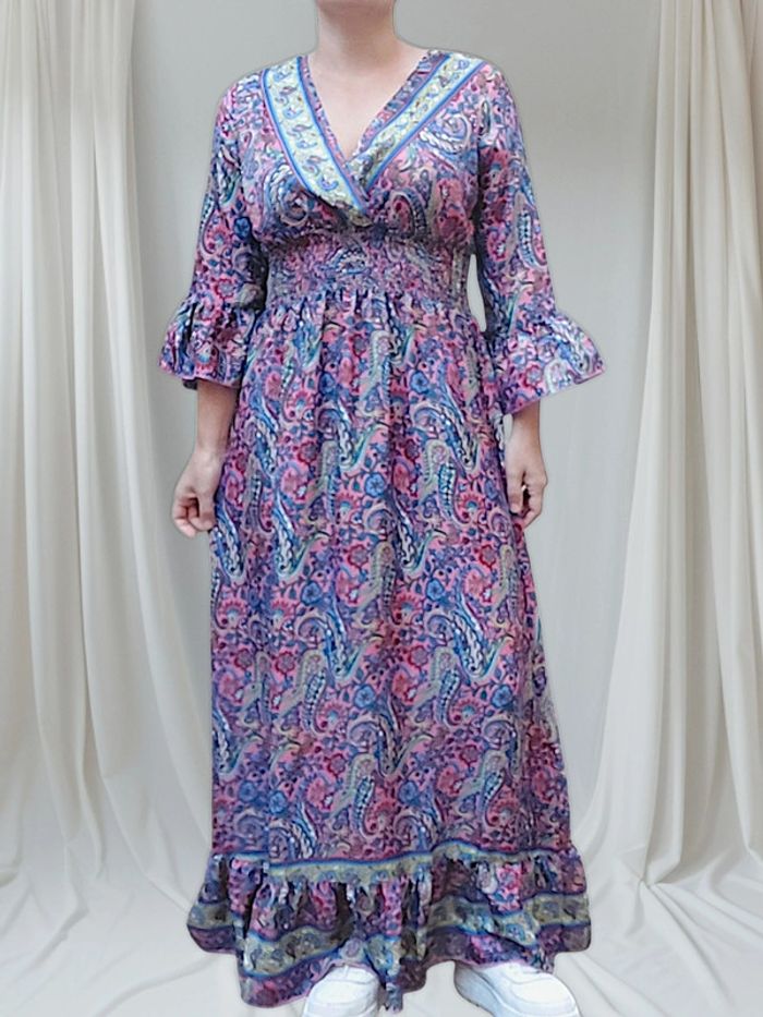 Superbe robe neuve soie