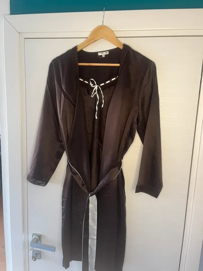 🔹 Nuisette avec Peignoir Marron – Darjeeling 🔹